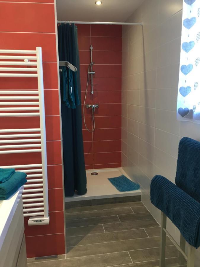 Pugny-Chatenod Appartement T2 Independant Dans Maison מראה חיצוני תמונה